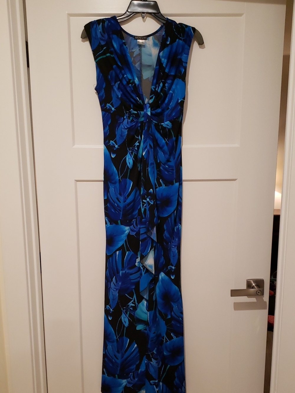 VENUS Vibrant Tropical Blue & Black Maxi Dress Deep V